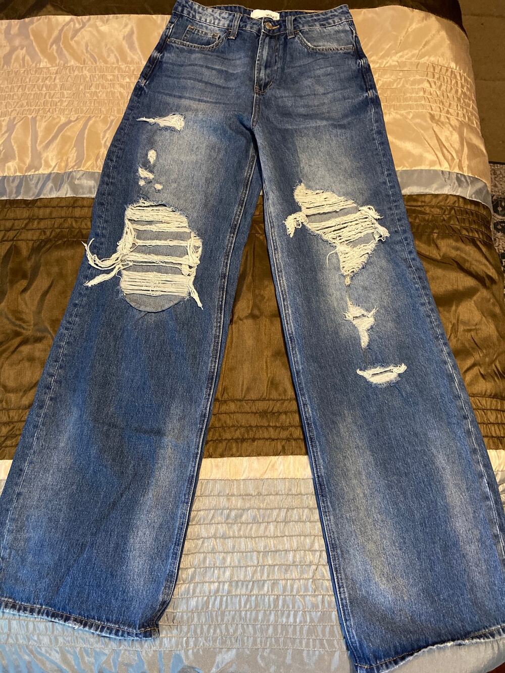Vervet destroyed distressed wide leg jeans size 26